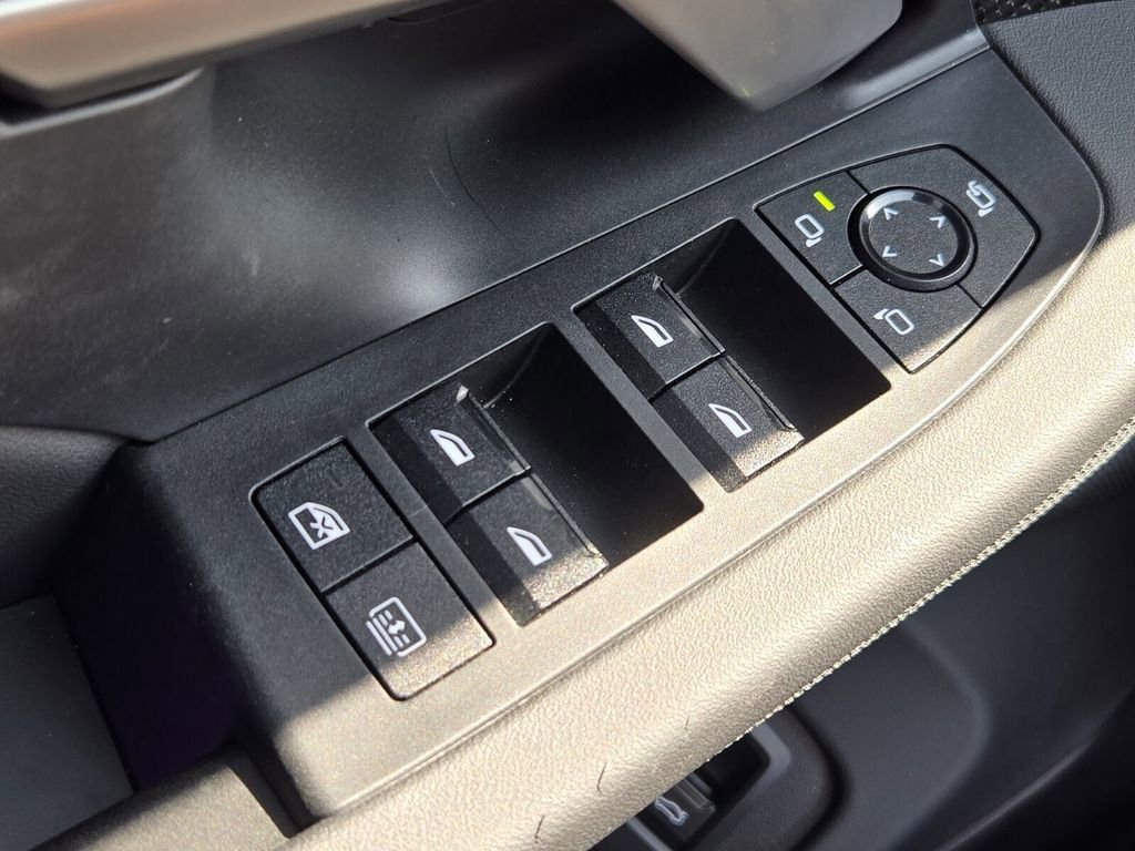 Used 2025 BMW M5 w/ M Driver's Package AWD/4WD image 25