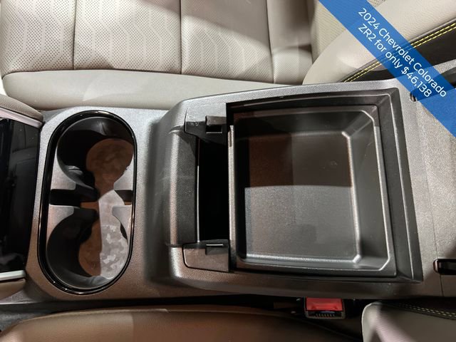 Used 2024 Chevrolet Colorado ZR2 w/ ZR2 Convenience Package III image 21