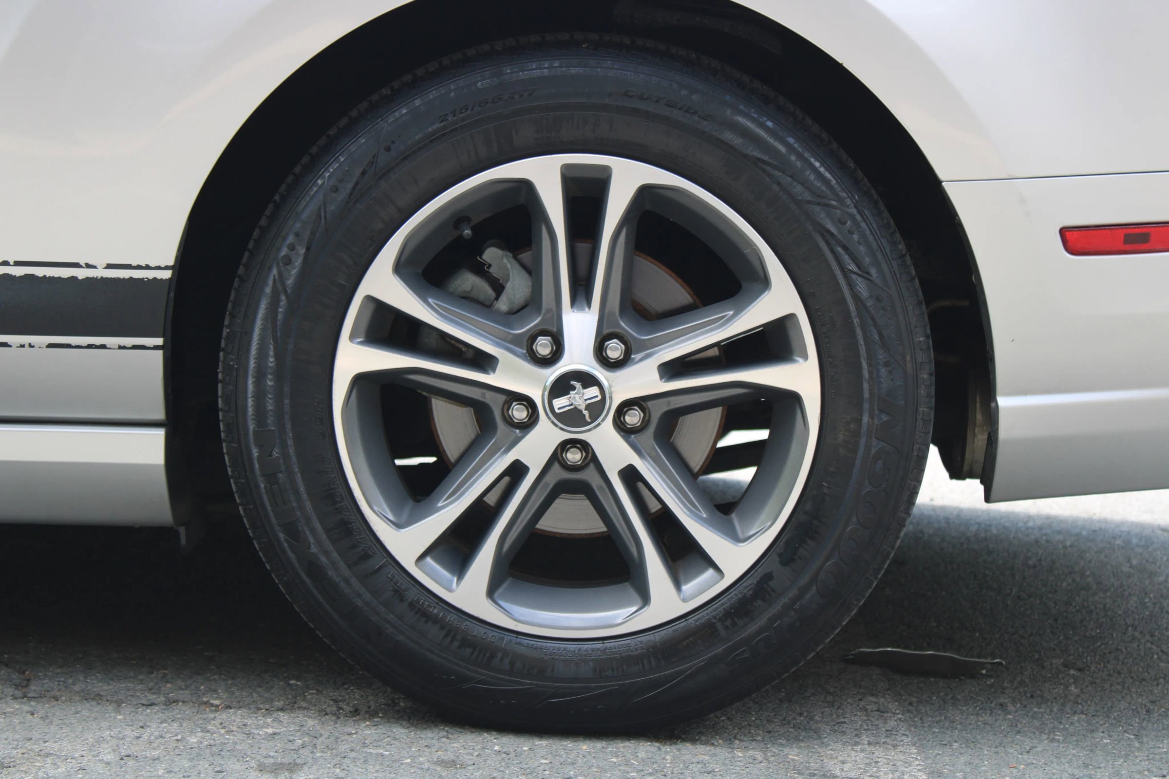 Used 2014 Ford Mustang Premium RWD image 25