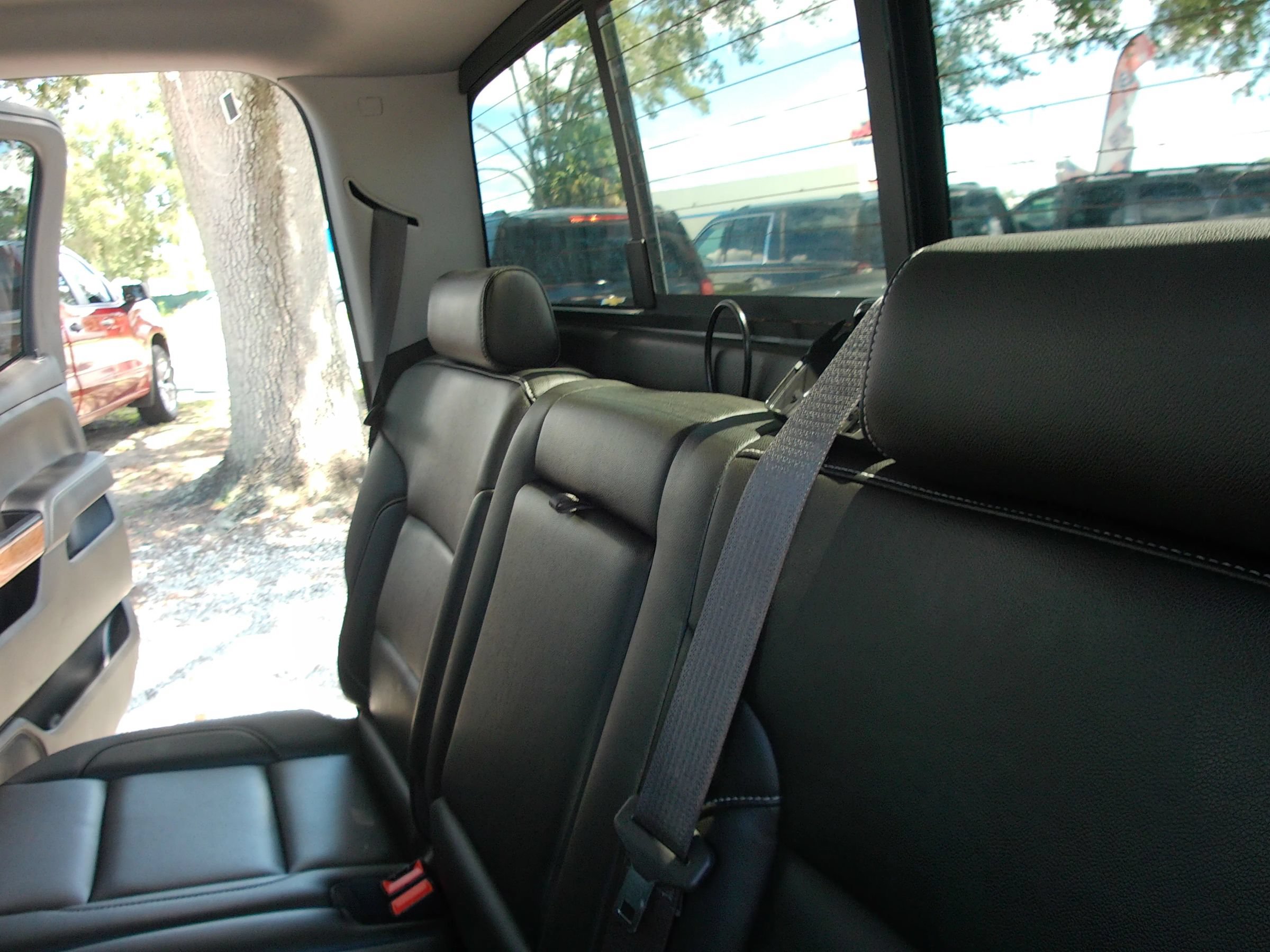 Used 2018 Chevrolet Silverado 1500 LTZ RWD image 28