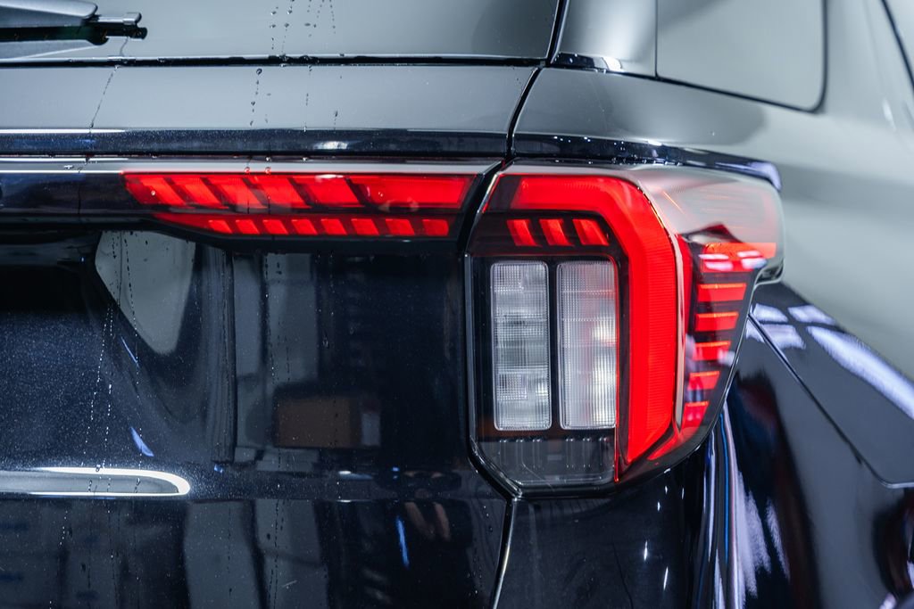 New 2026 Ford Explorer Active AWD/4WD image 6