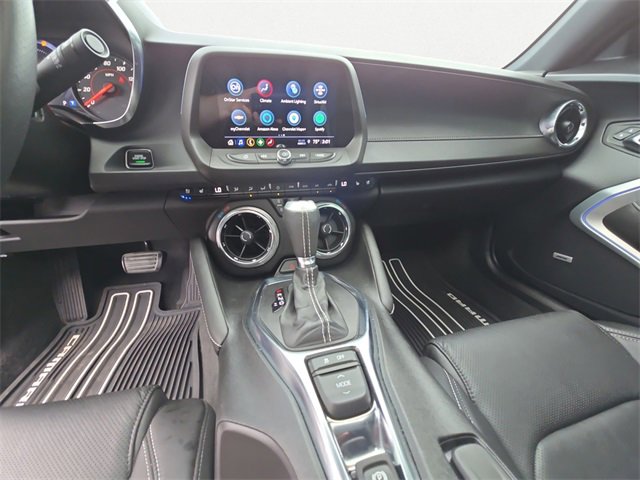 Used 2022 Chevrolet Camaro LT w/ RS Package image 11