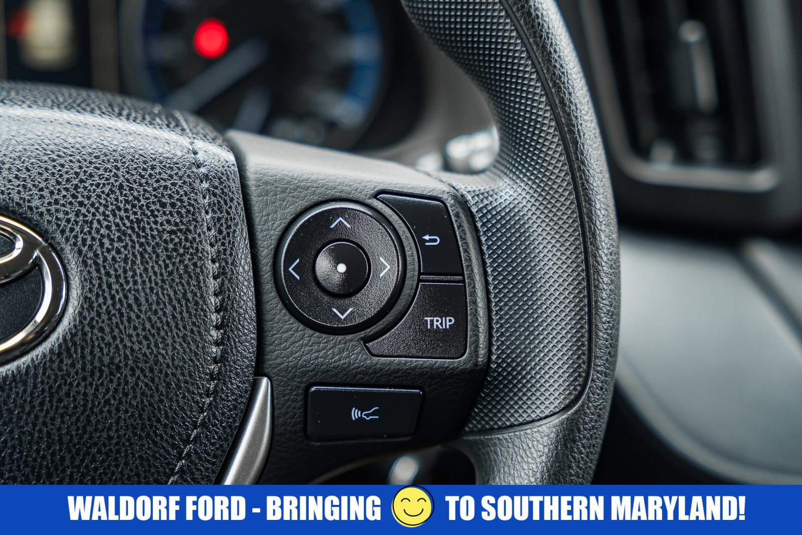 Used 2018 Toyota RAV4 LE w/ All Weather Liner Package image 25