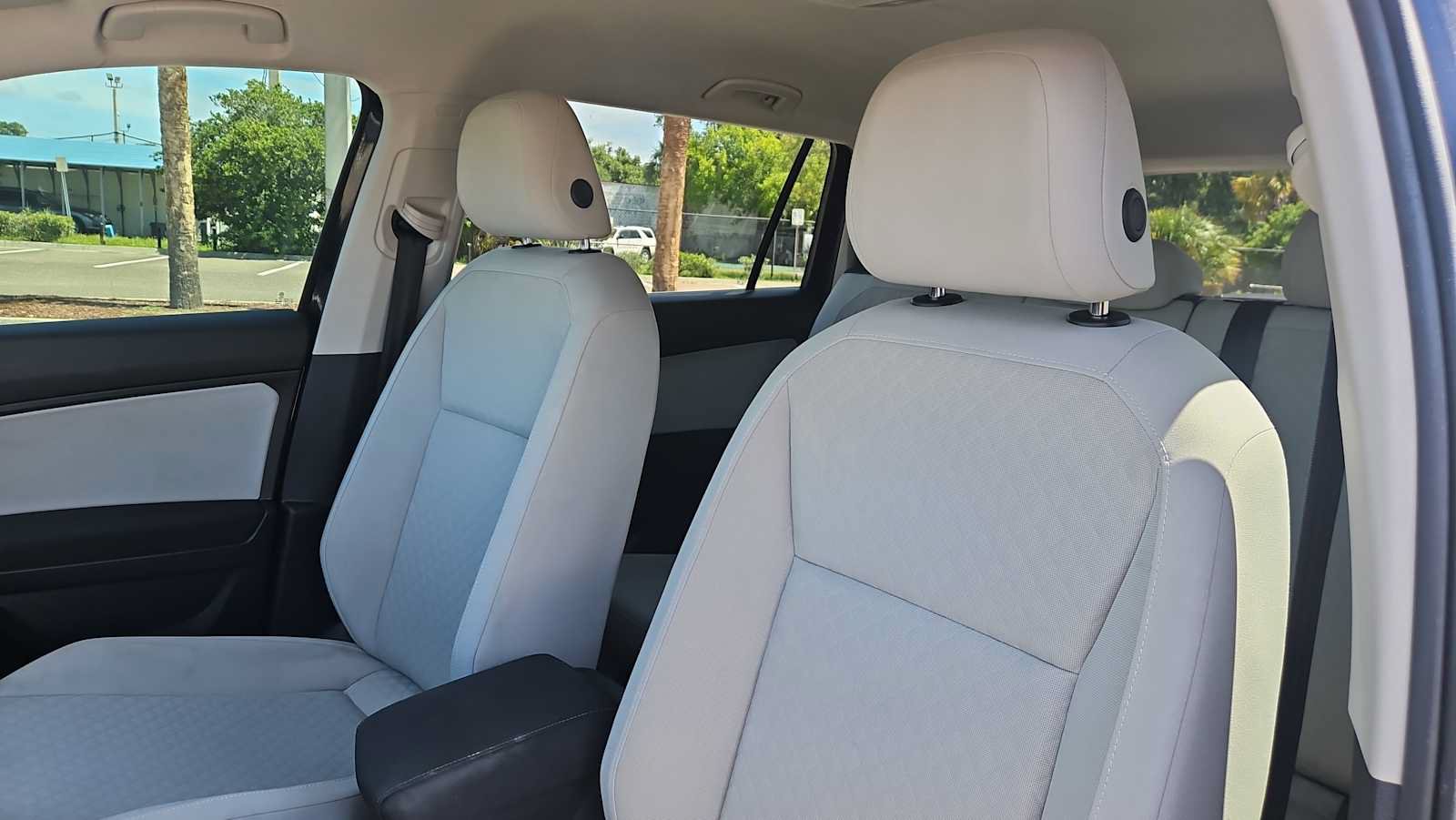 Used 2020 Volkswagen Tiguan S FWD image 13