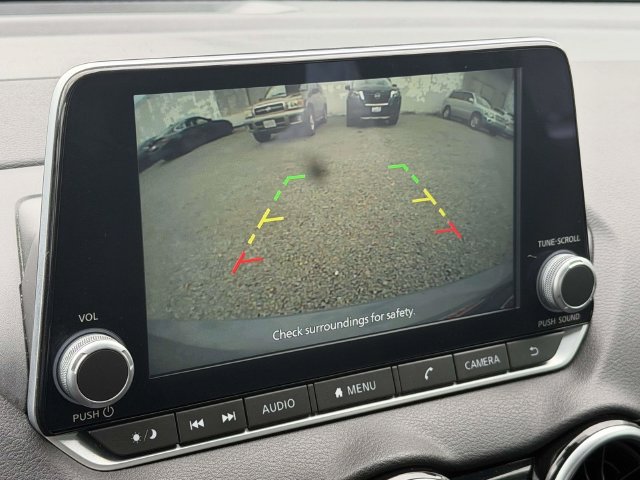Used 2024 Nissan Sentra SV FWD image 2