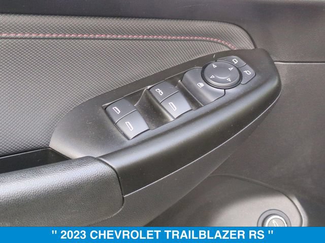 Used 2023 Chevrolet TrailBlazer RS w/ Sun and Liftgate Package AWD/4WD image 13