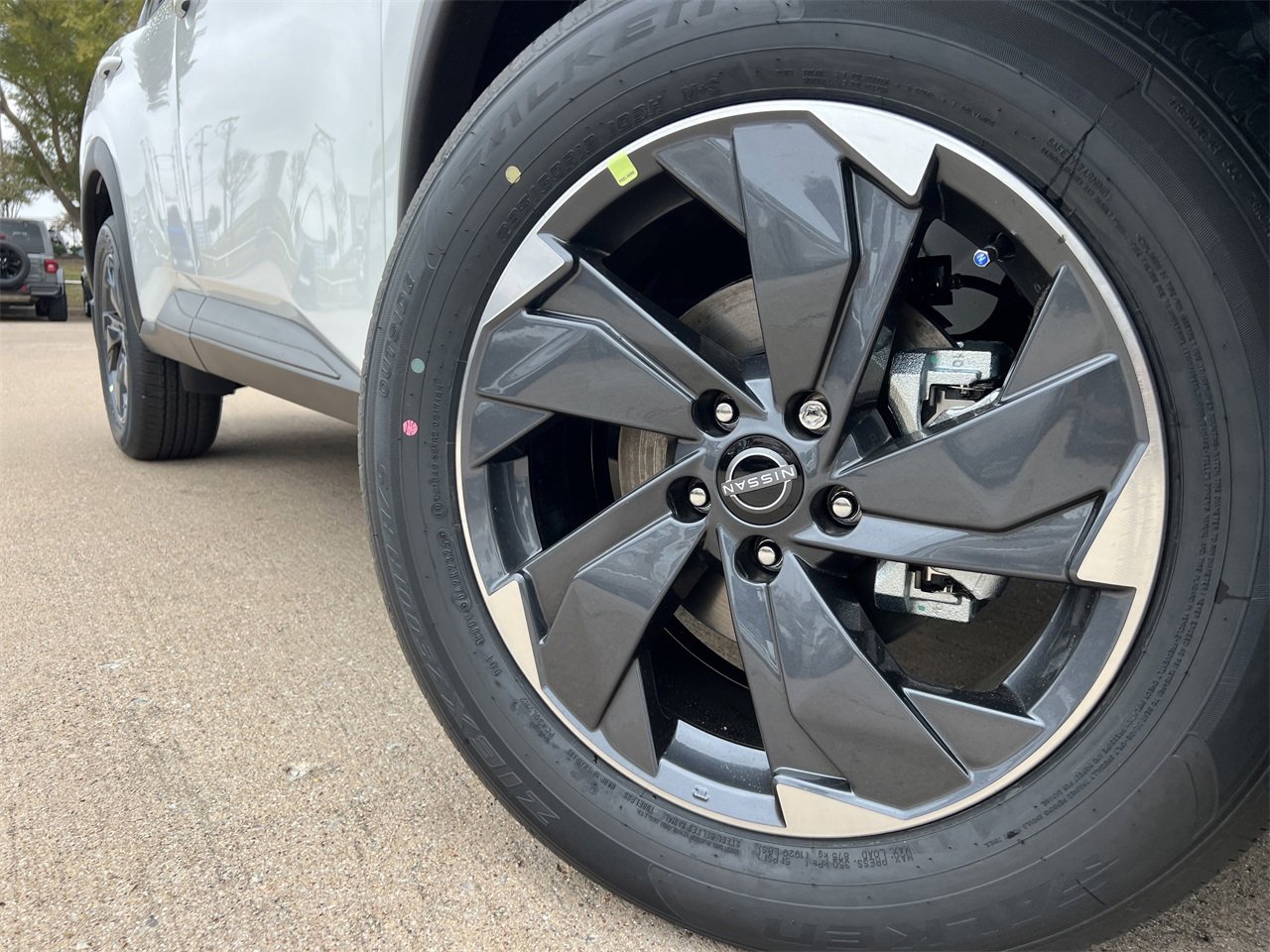 New 2026 Nissan Rogue SV image 7