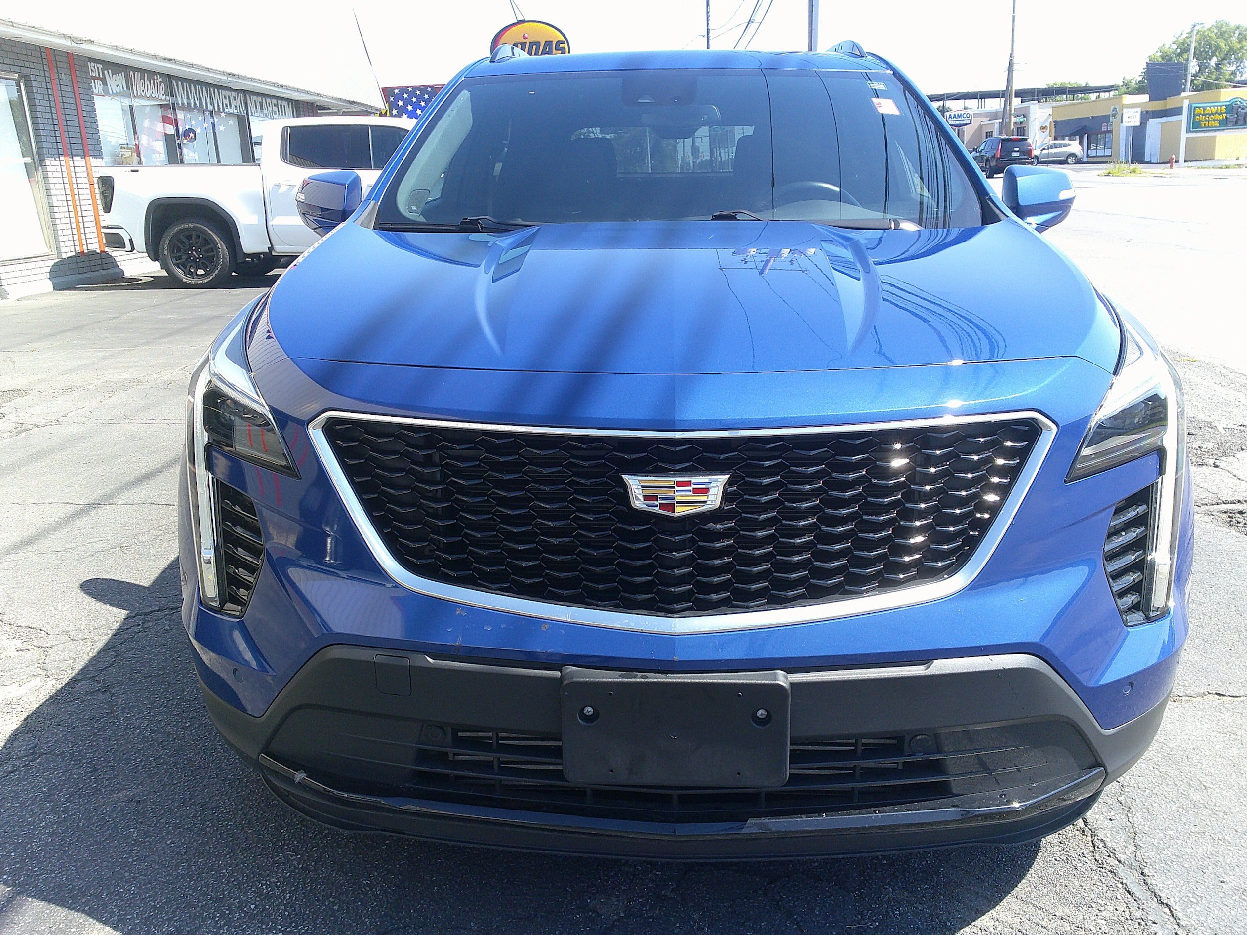 Used 2021 Cadillac XT4 Sport w/ Cold Weather Package AWD/4WD image 4