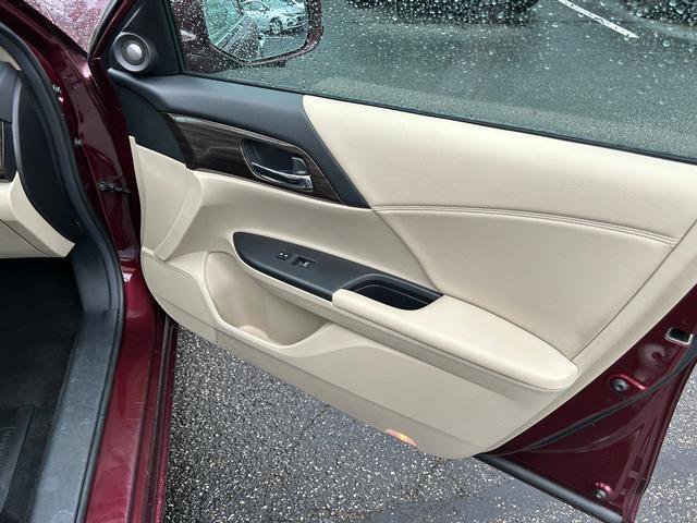 Used 2016 Honda Accord EX-L image 30