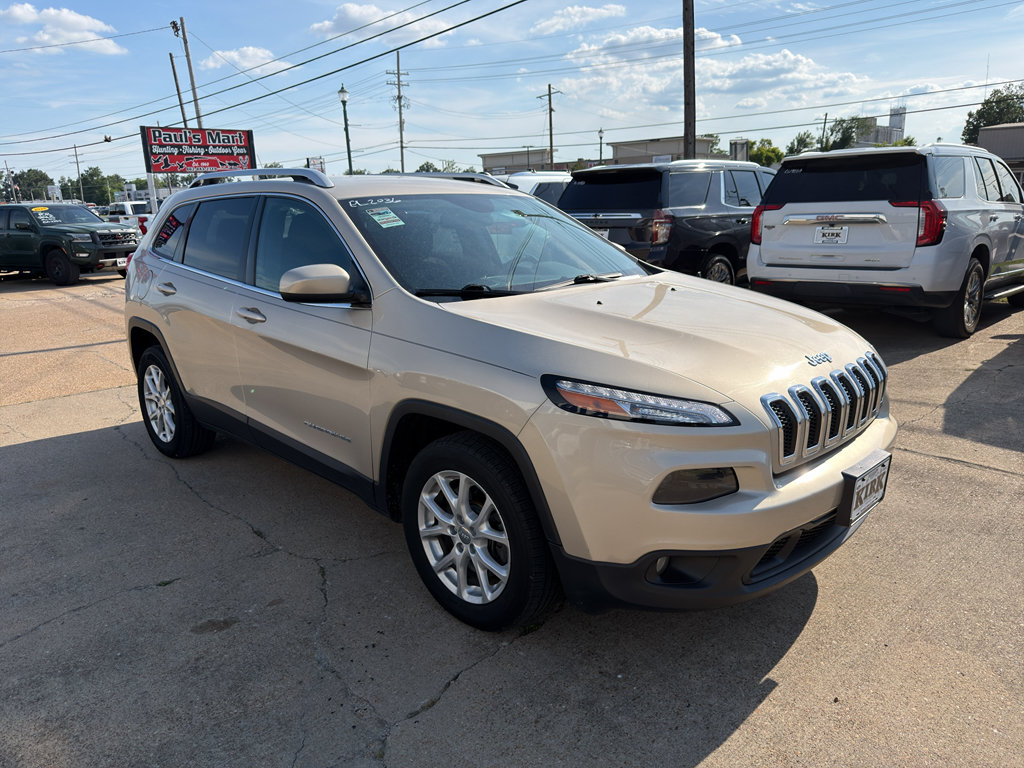 Used 2015 Jeep Cherokee Latitude FWD image 7