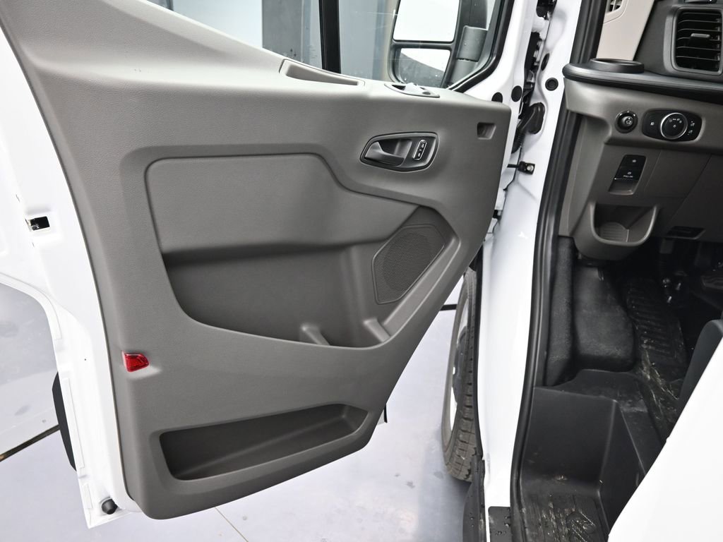 New 2025 Ford Transit 150 Low Roof image 16
