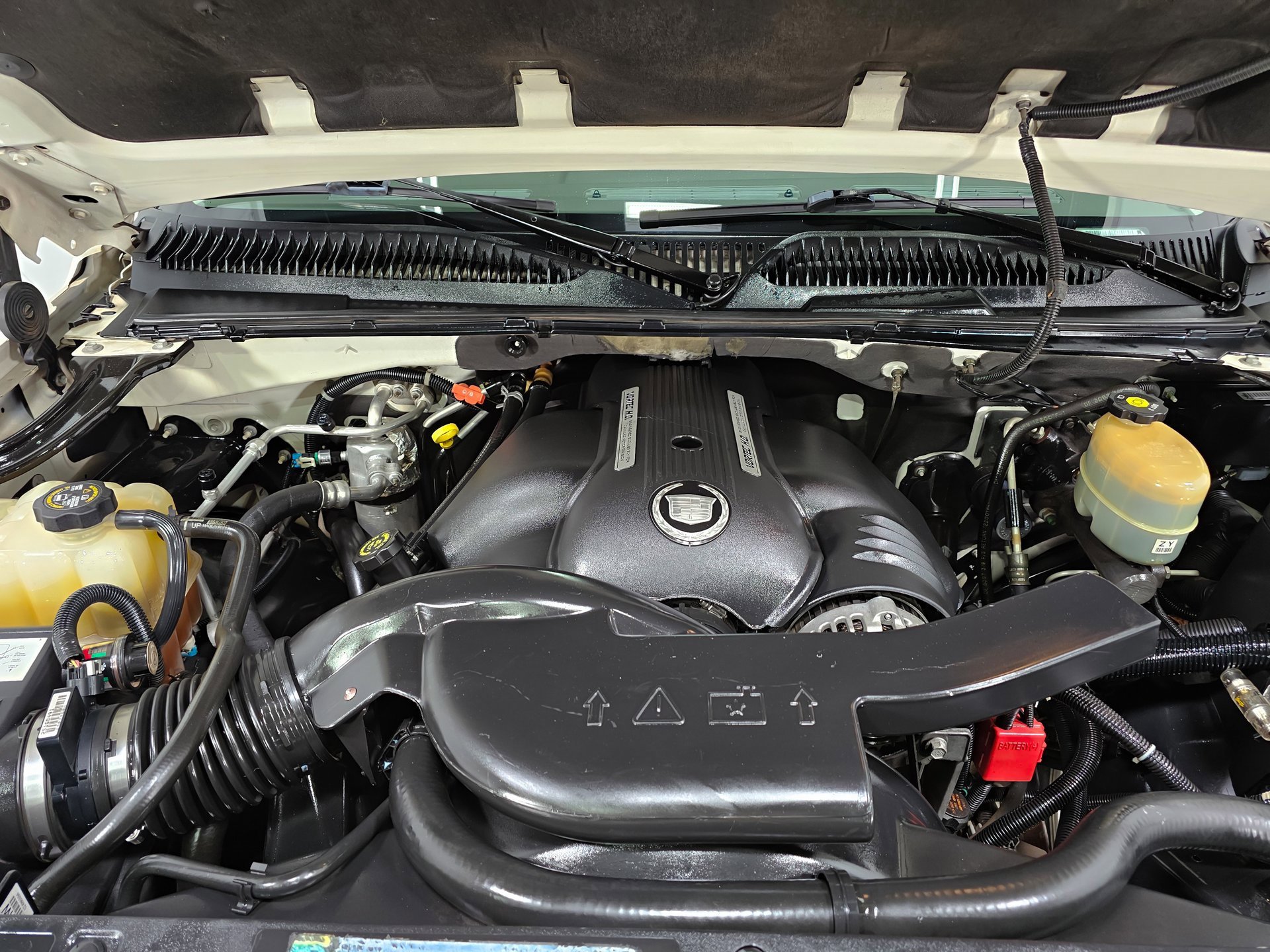 Used 2002 Cadillac Escalade AWD image 15