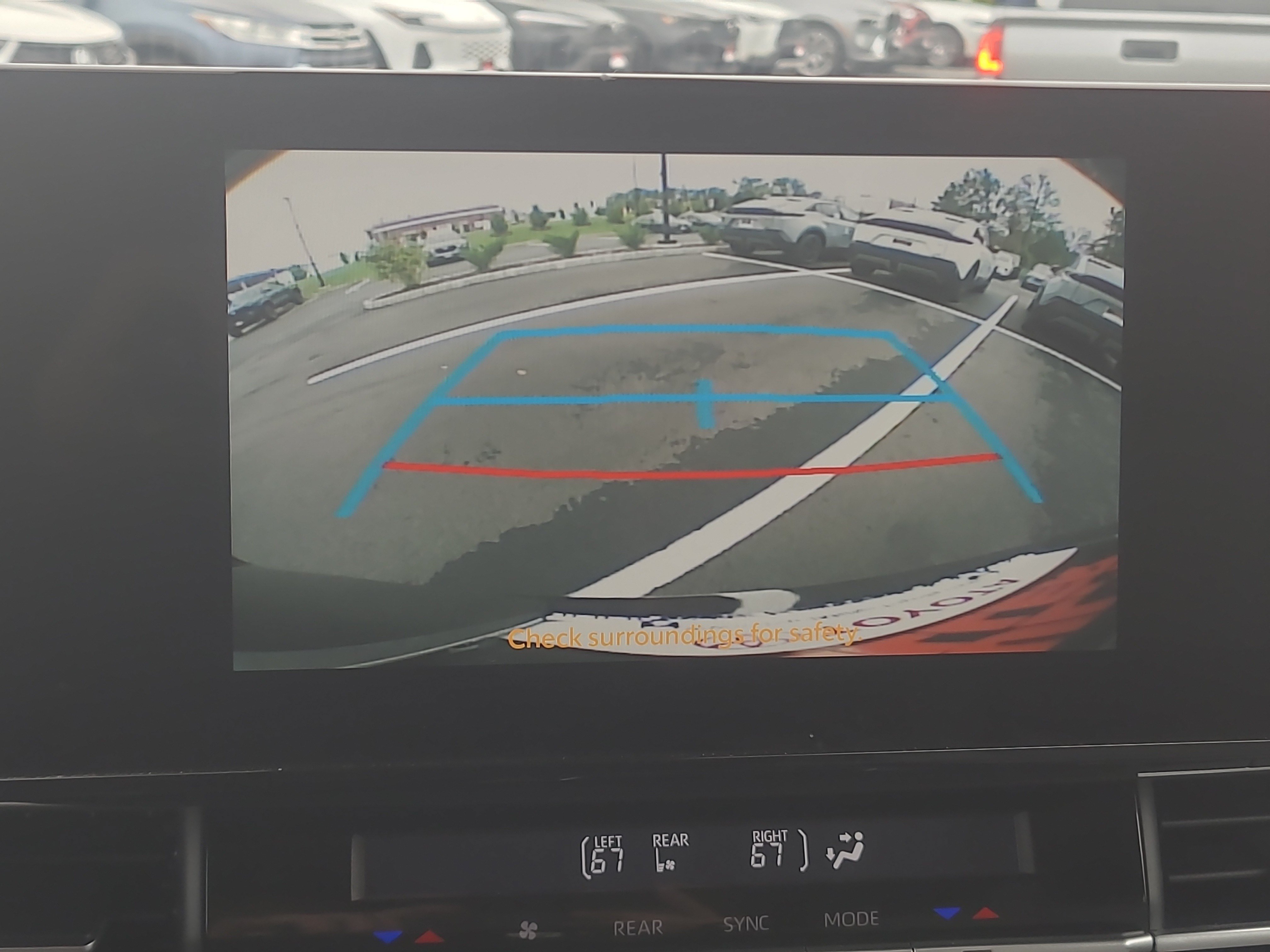 Certified 2026 Toyota Sienna XLE FWD image 26