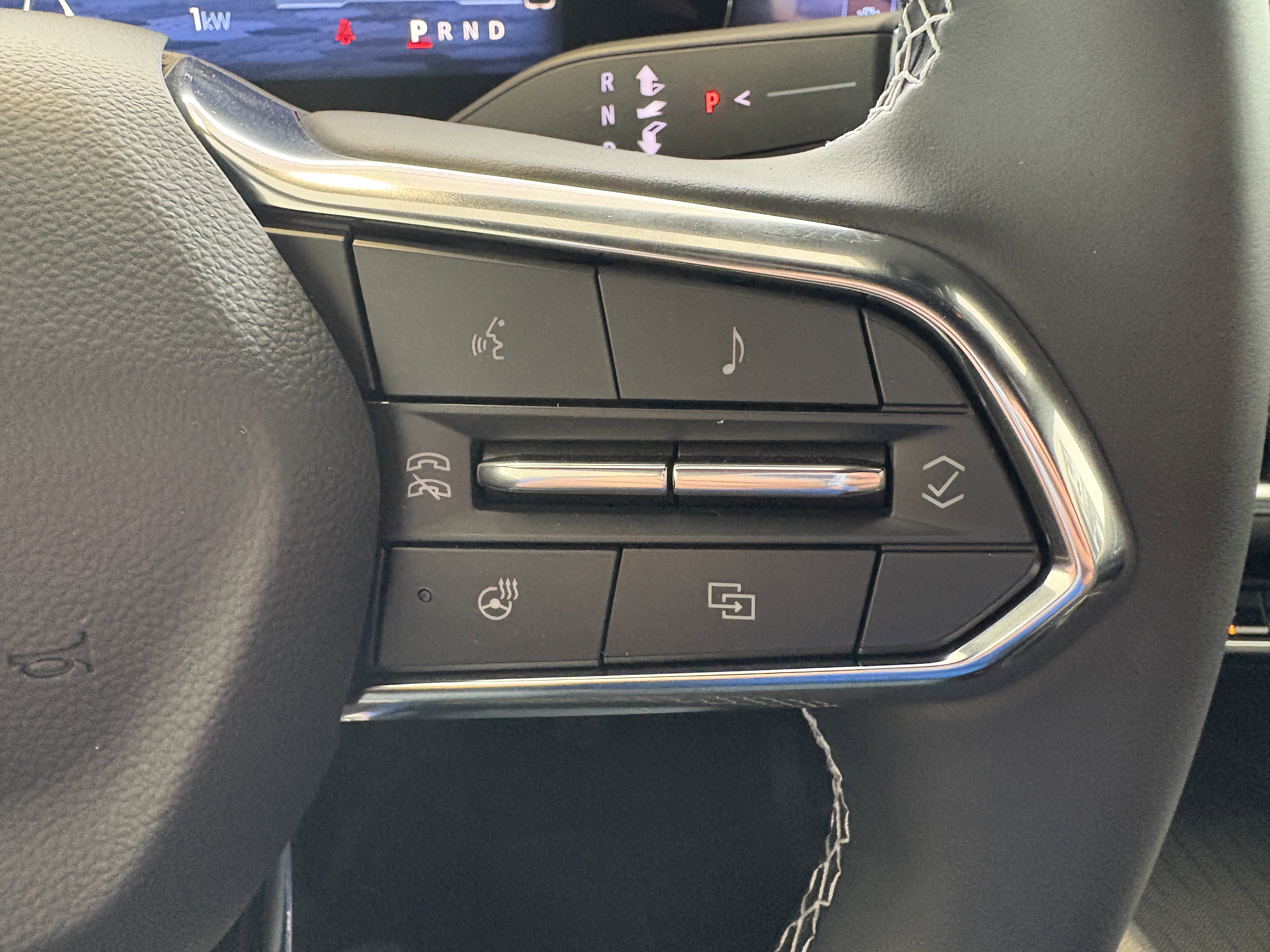 New 2026 Chevrolet Equinox EV LT image 13