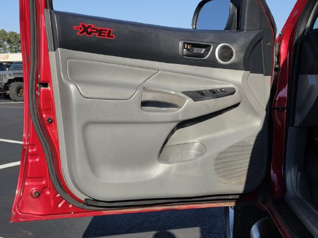 Used 2014 Toyota Tacoma PreRunner w/ TRD Sport Package RWD image 12