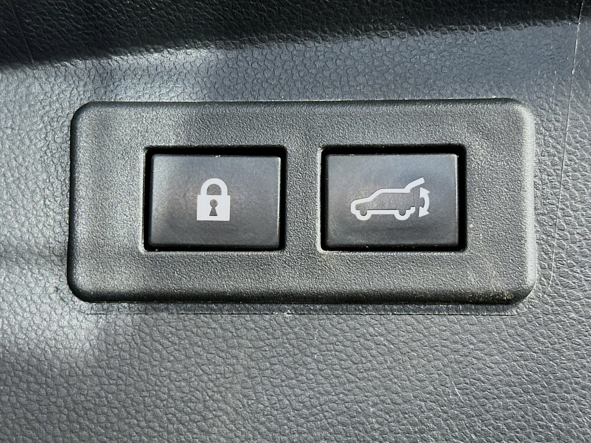 Used 2021 Subaru Outback Touring XT AWD/4WD image 32