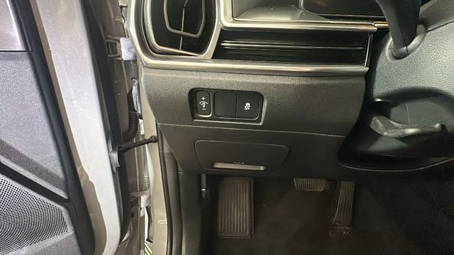 Used 2025 Kia Sorento S FWD image 19