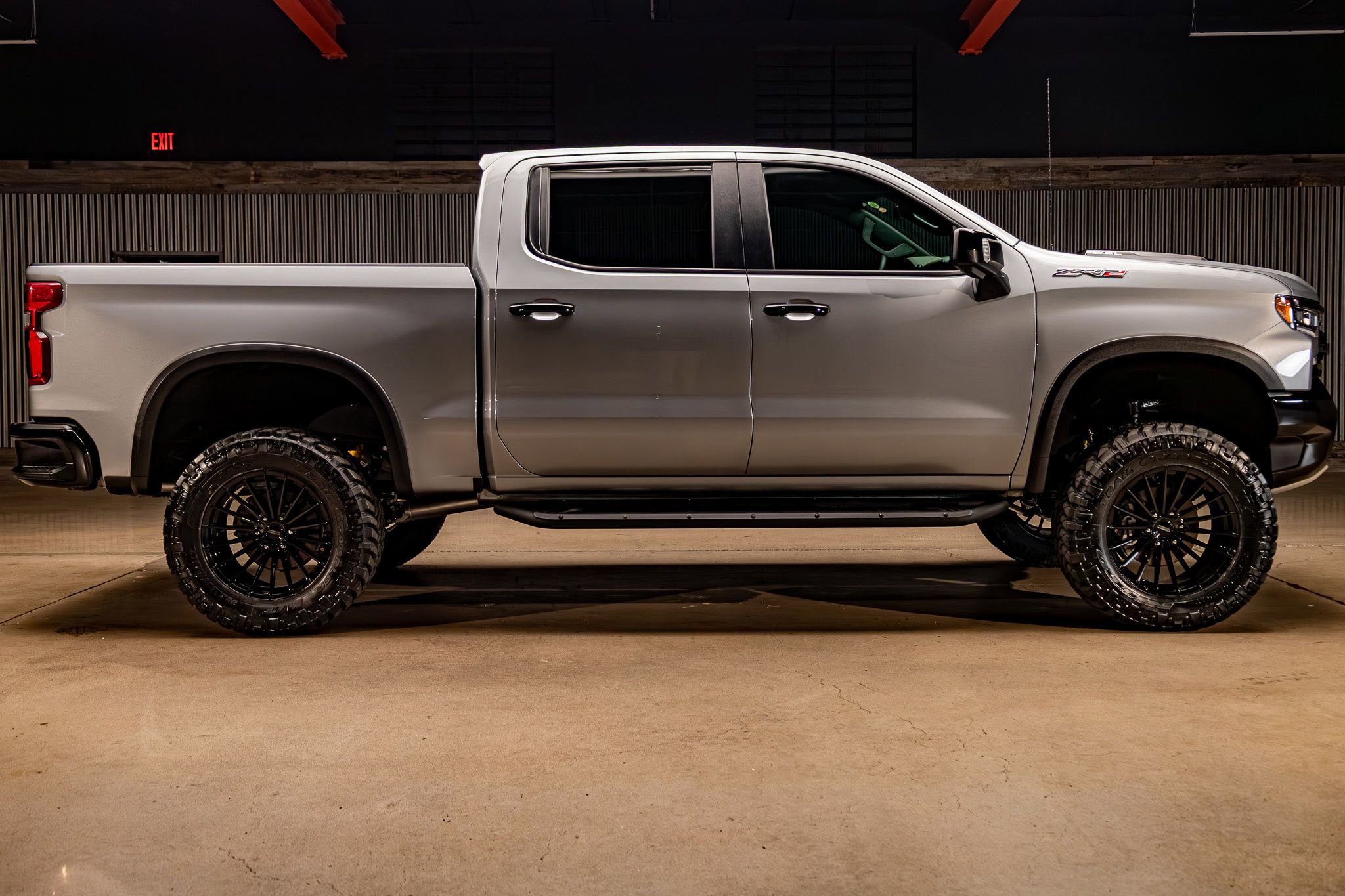 Used 2024 Chevrolet Silverado 1500 ZR2 w/ Technology Package image 11