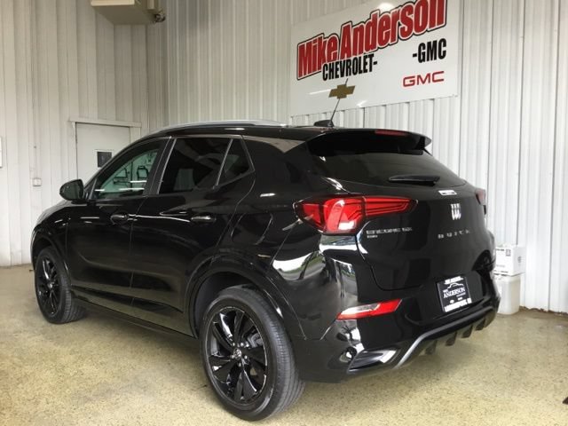 Used 2024 Buick Encore GX Sport Touring AWD/4WD image 3