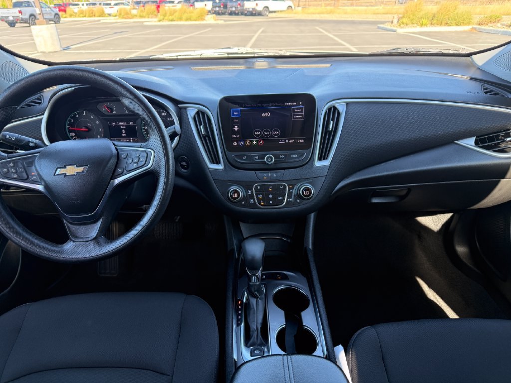 Used 2024 Chevrolet Malibu LT FWD image 16