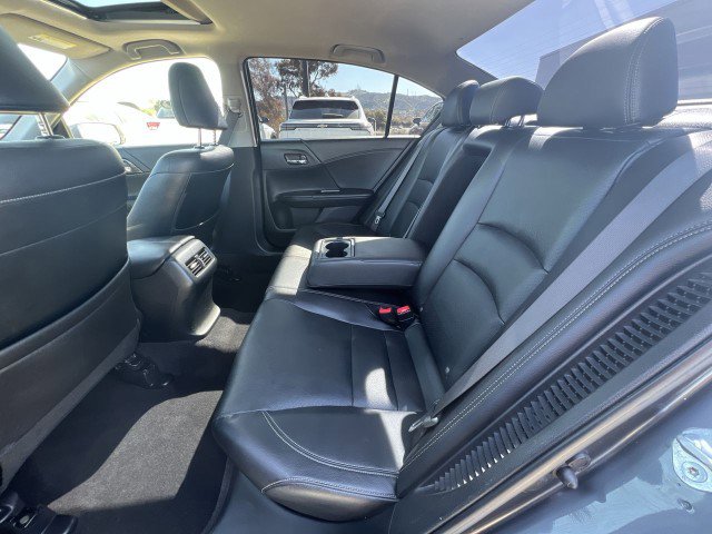 Used 2017 Honda Accord EX-L image 25