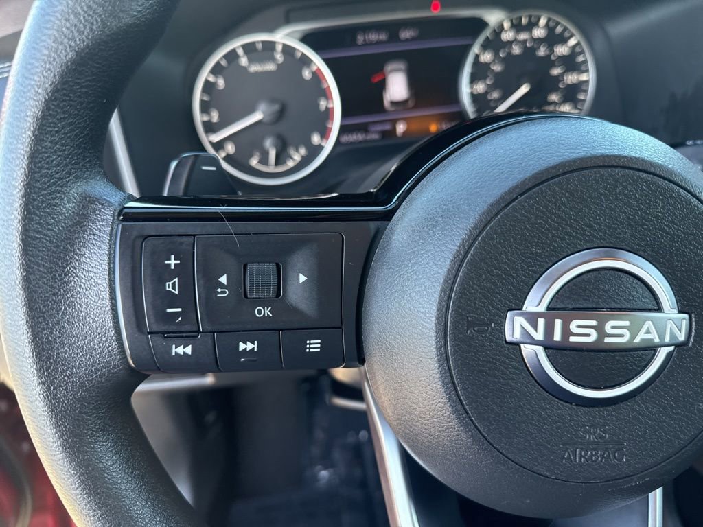 Used 2023 Nissan Rogue SV FWD image 14