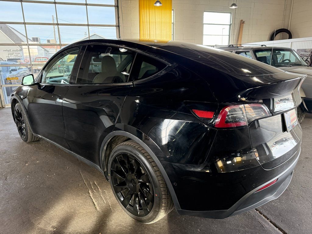 Used 2020 Tesla Model Y Long Range image 19