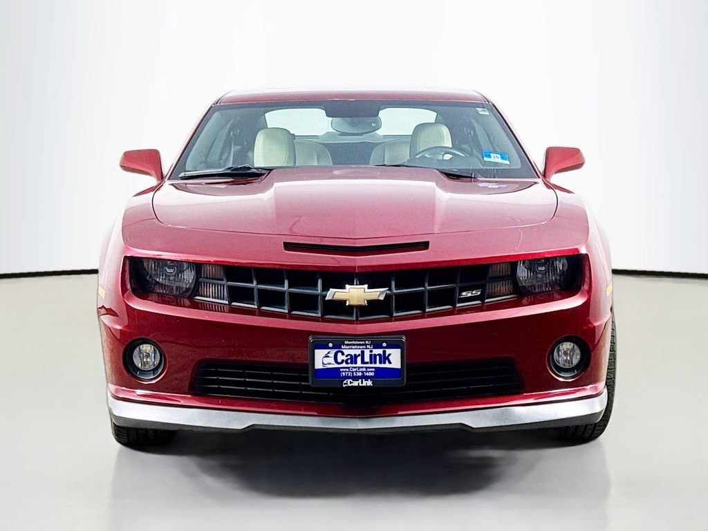 Used 2010 Chevrolet Camaro SS w/ LPO, Ground Effects Package RWD image 2