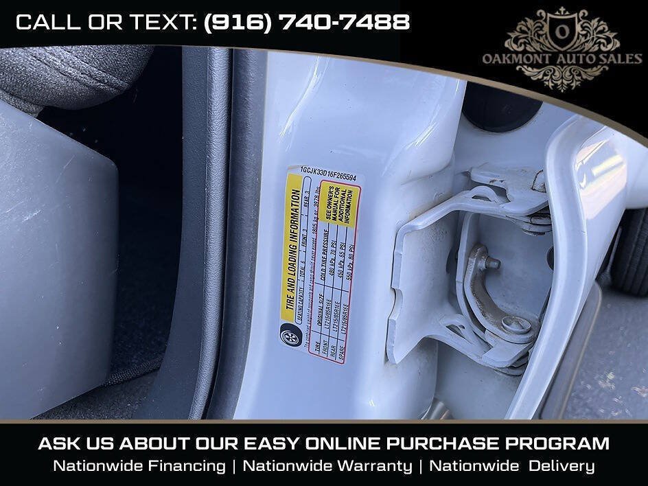 Used 2006 Chevrolet Silverado 3500 LT w/ Heavy-Duty Power Package AWD/4WD image 23
