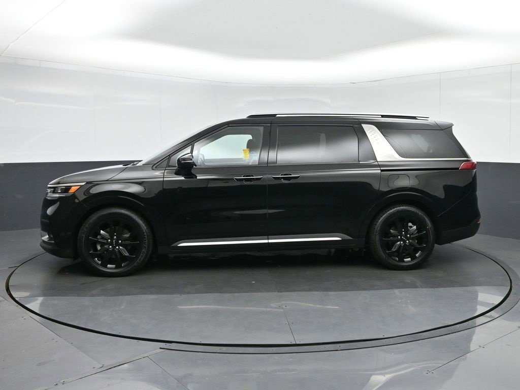 Used 2024 Kia Carnival SX Prestige image 4