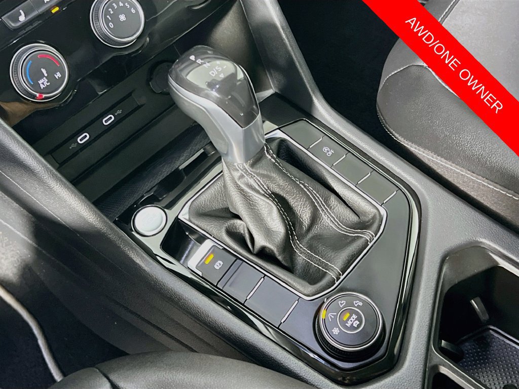 Used 2023 Volkswagen Taos SE AWD/4WD image 17