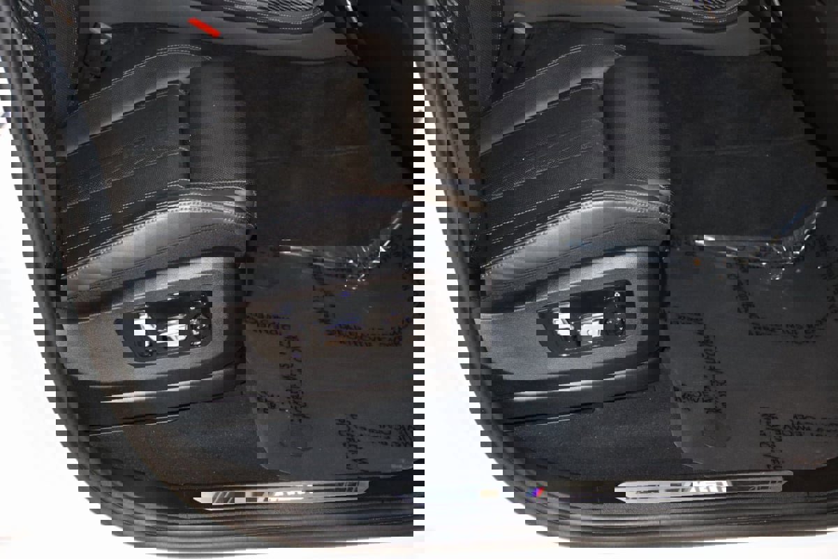 Used 2024 BMW X7 M60i image 66