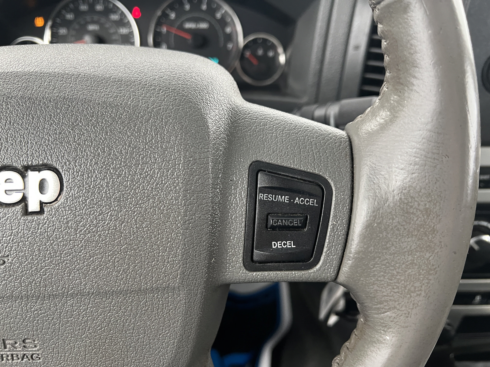 Used 2007 Jeep Grand Cherokee Laredo AWD/4WD image 23