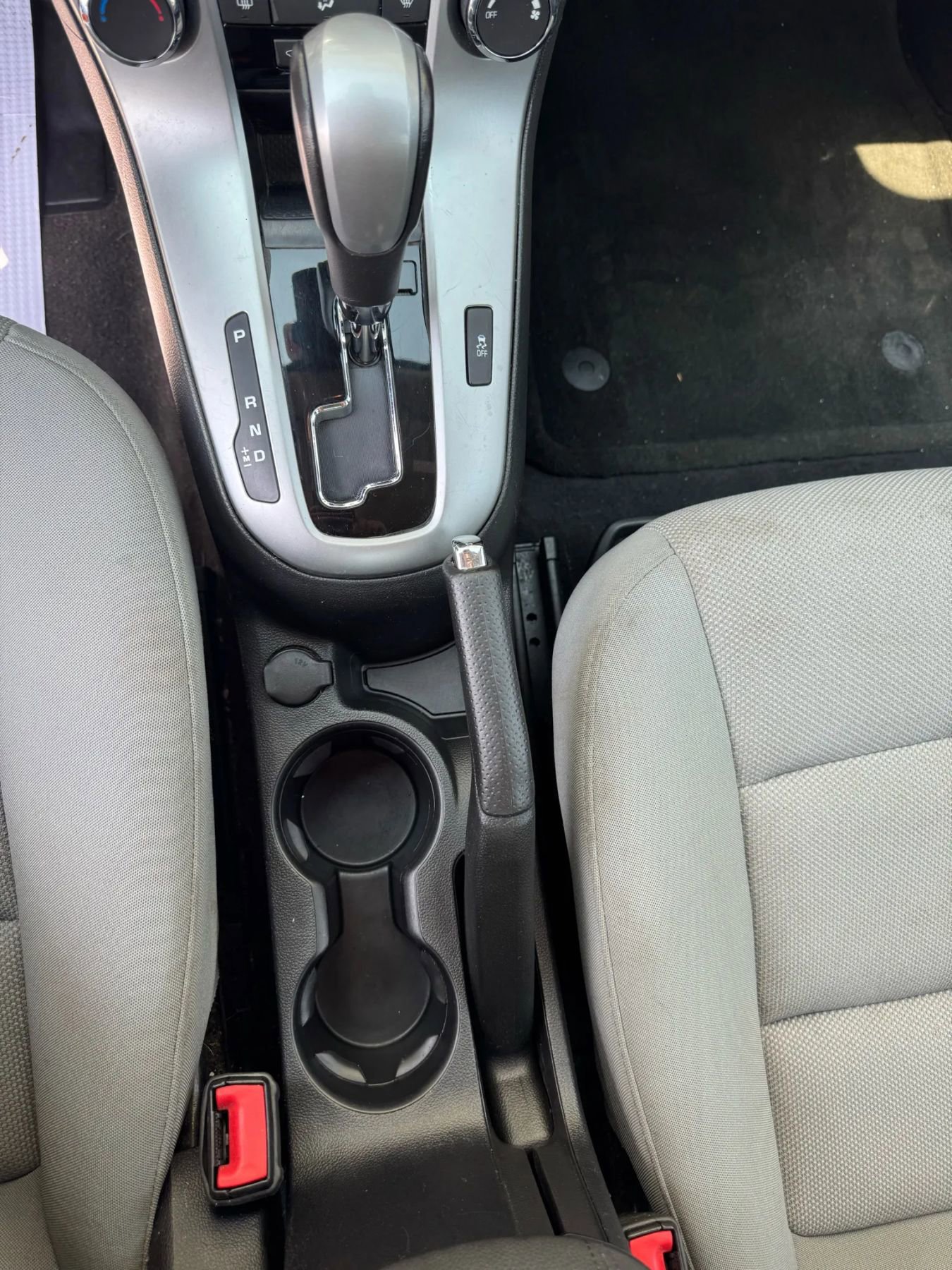 Used 2014 Chevrolet Cruze LT image 12