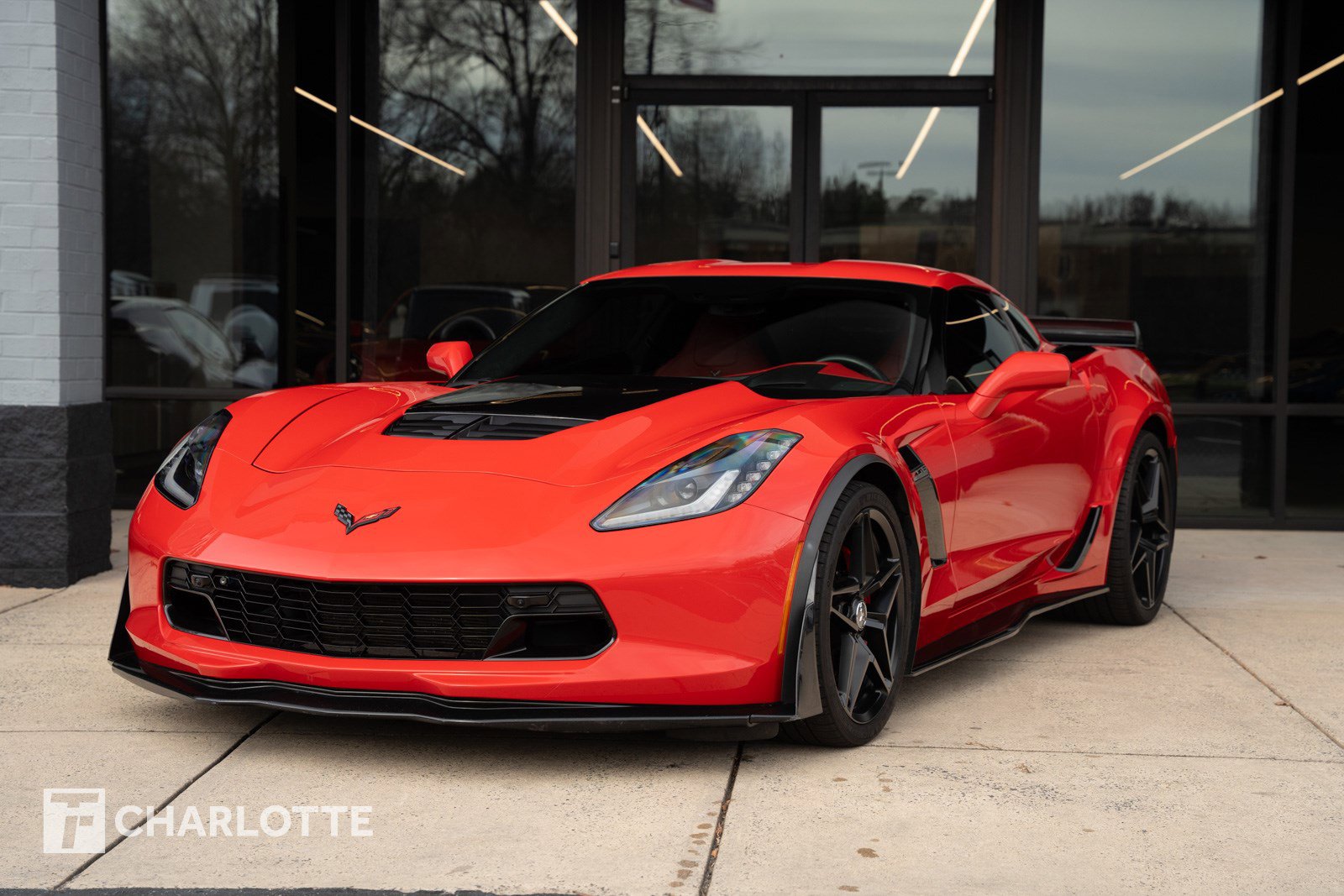 Used 2016 Chevrolet Corvette Z06 w/ 3LZ Preferred Equipment Group image 9