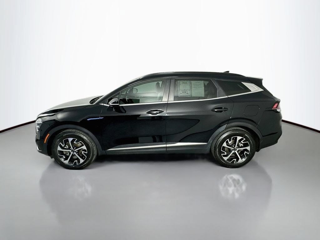 Used 2025 Kia Sportage EX w/ Premium Package FWD image 4