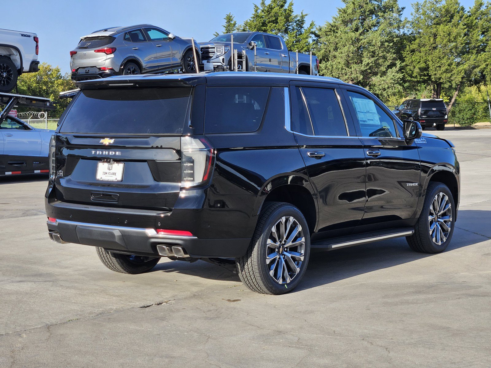 New 2026 Chevrolet Tahoe High Country w/ Sun And Tow Package RWD image 4