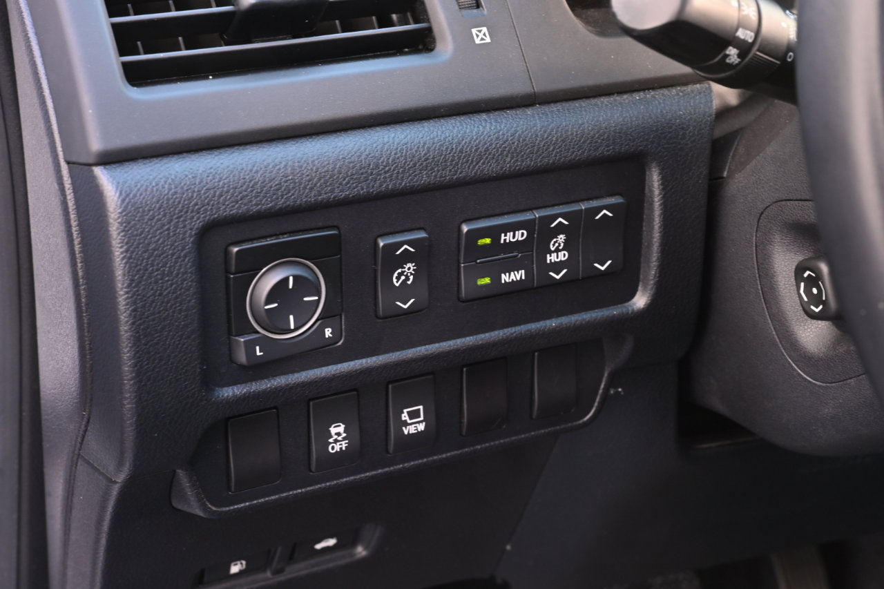 Used 2010 Lexus HS 250h Premium image 39