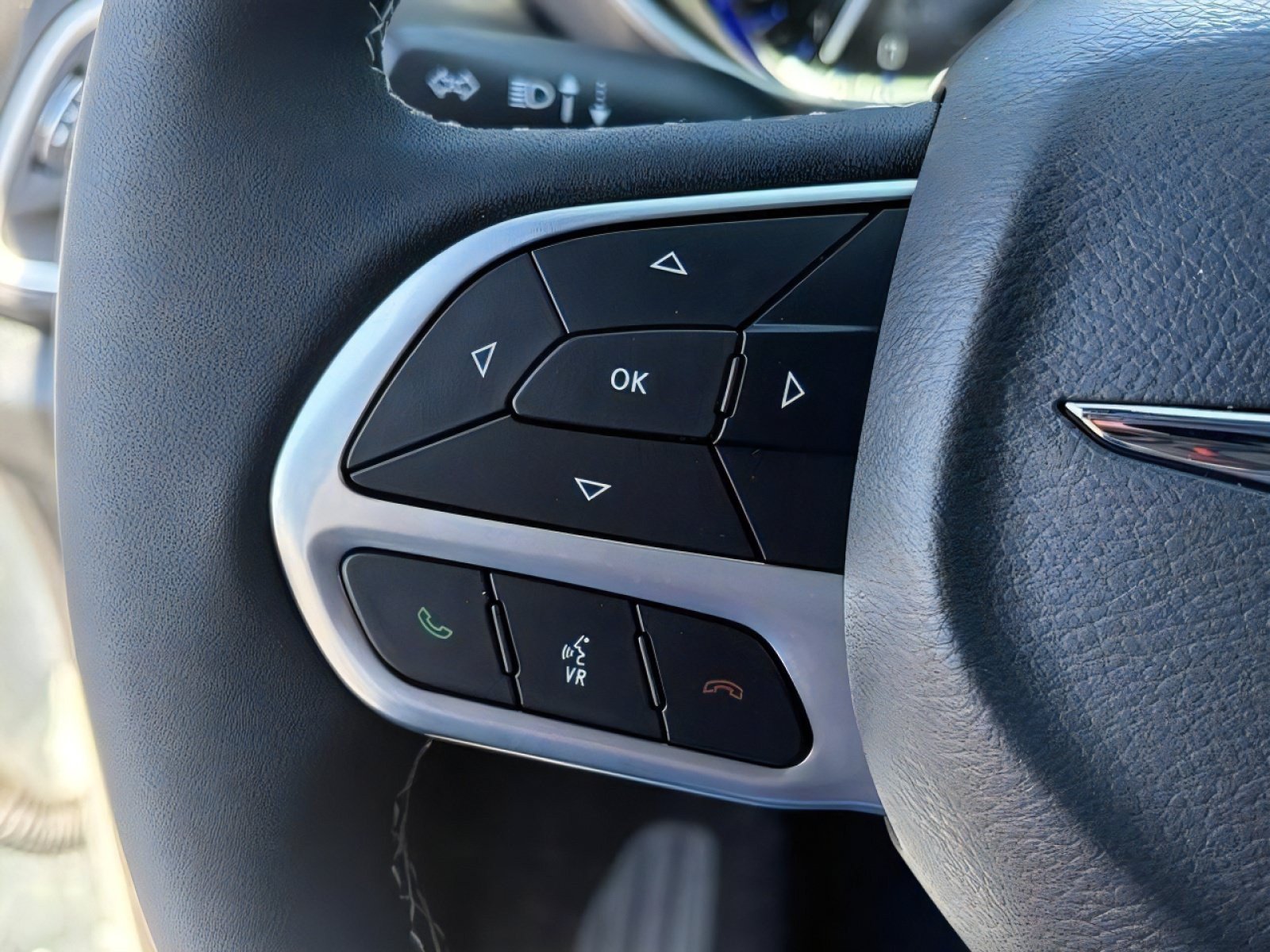 New 2026 Chrysler Voyager LX FWD image 19