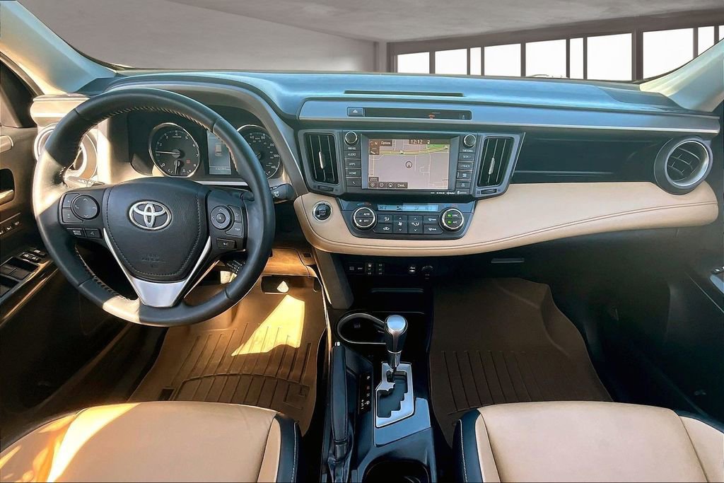 Used 2016 Toyota RAV4 Limited image 7