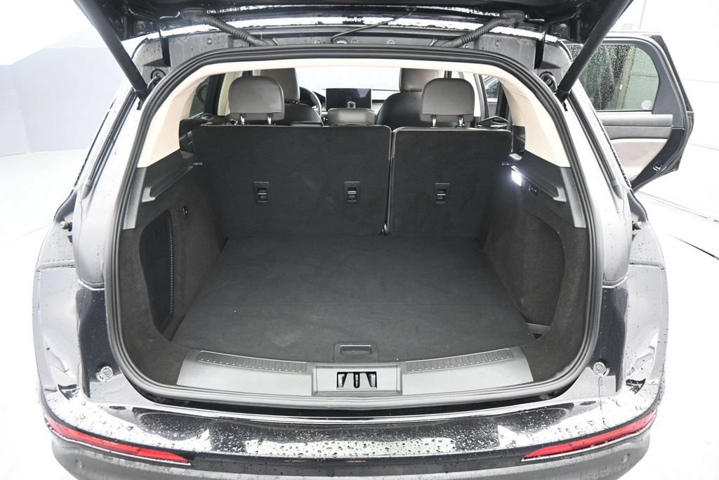 Used 2024 Lincoln Corsair FWD w/ Equipment Group 101A image 21