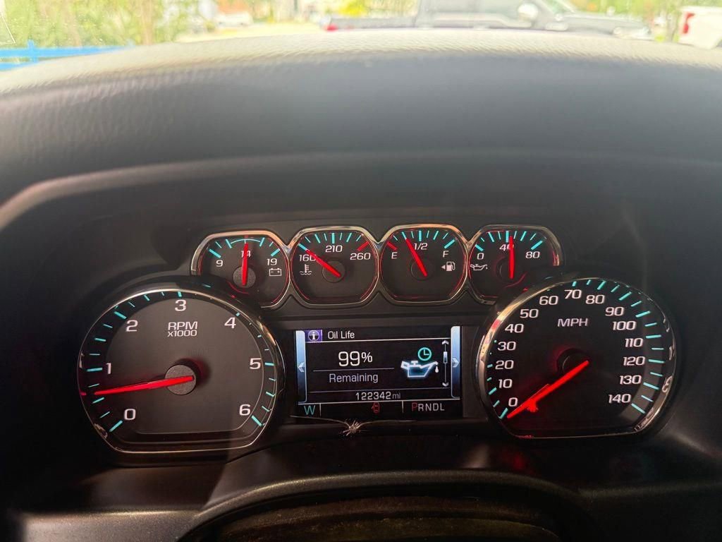 Used 2018 Chevrolet Silverado 1500 LT w/ Texas Edition RWD image 26