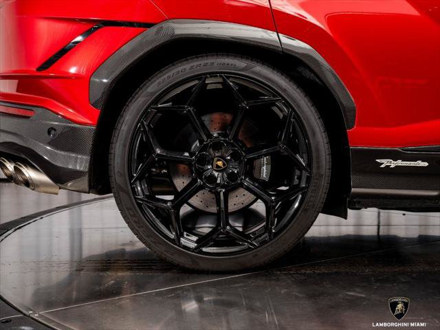 Used 2023 Lamborghini Urus Performante AWD/4WD image 24