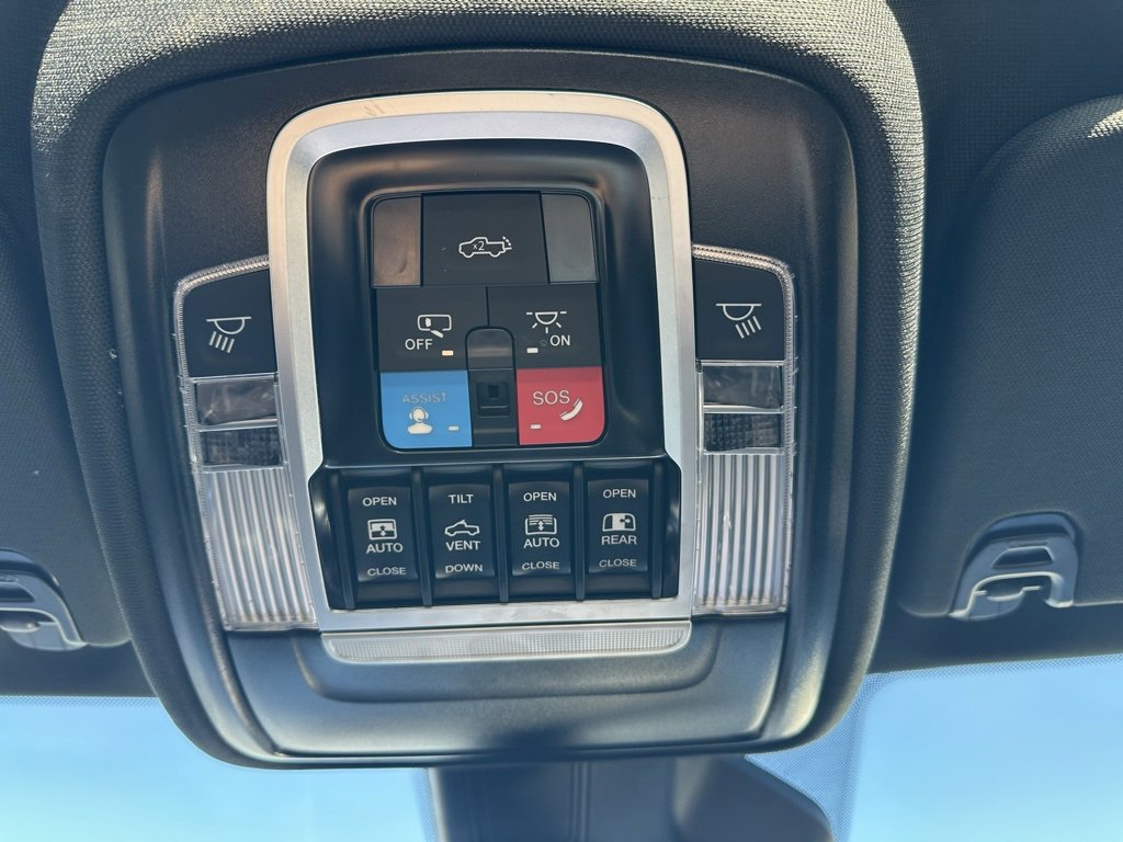 Used 2025 RAM 1500 Laramie w/ Night Edition image 19