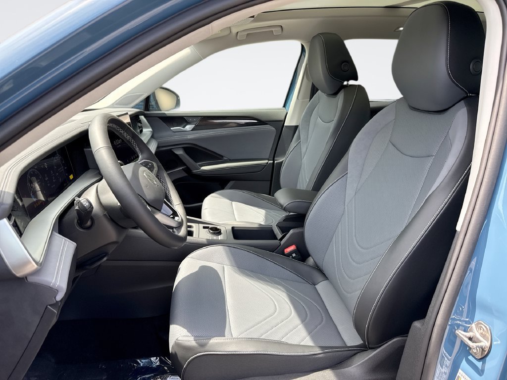 New 2026 Volkswagen Tiguan SE AWD/4WD image 13