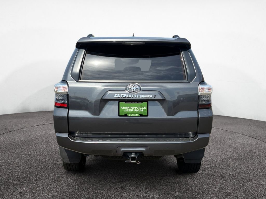 Used 2021 Toyota 4Runner SR5 AWD/4WD image 4
