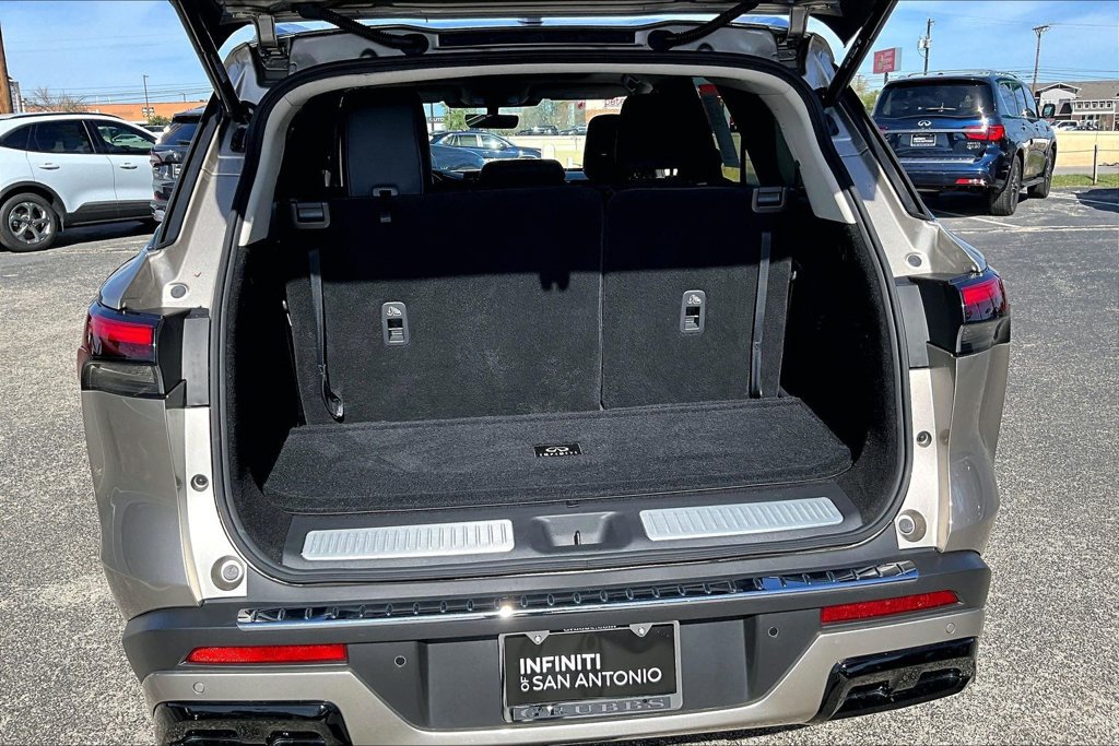 Certified 2023 INFINITI QX60 Luxe w/ Cargo Package AWD/4WD image 47