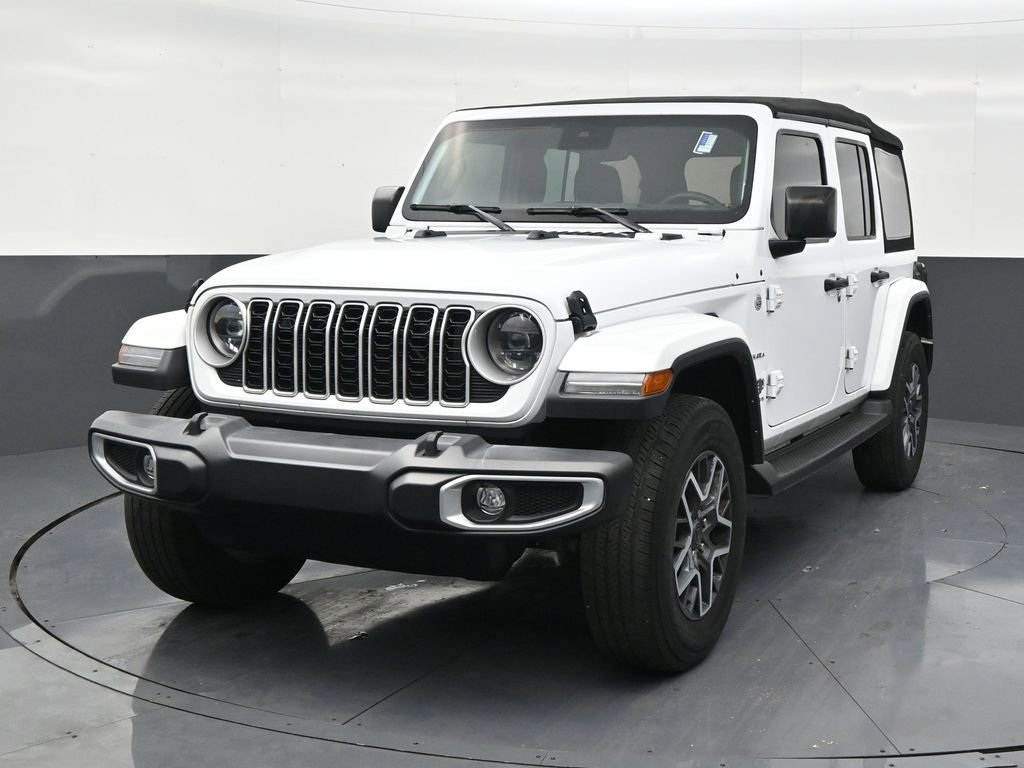 Used 2024 Jeep Wrangler Sahara image 8