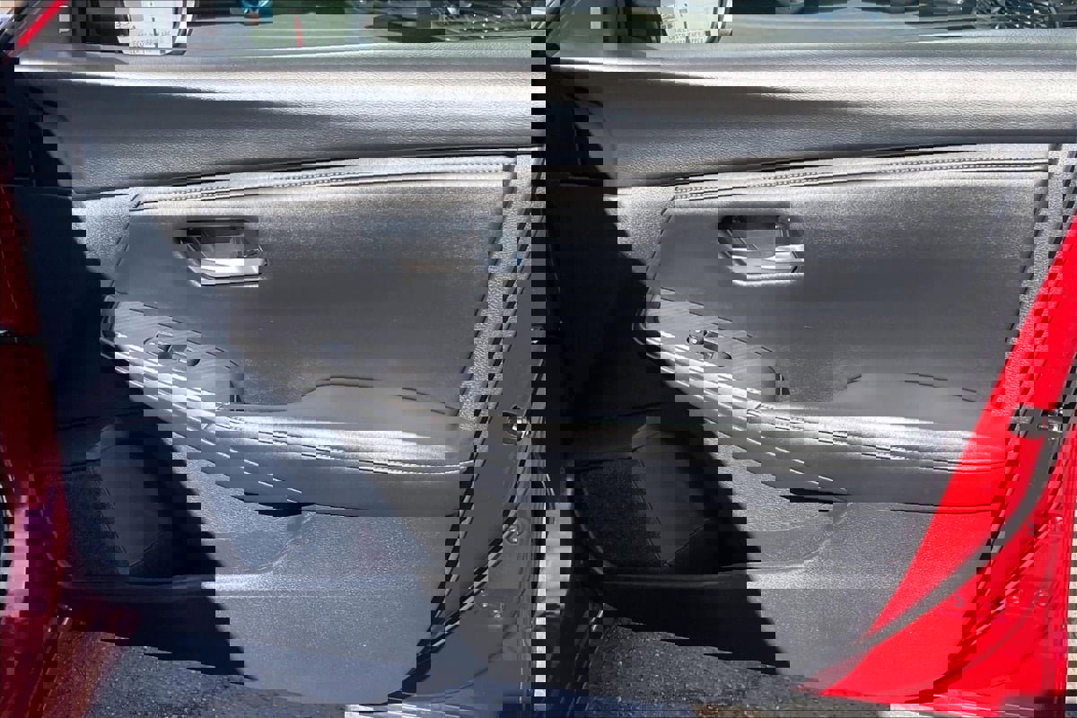 Used 2024 Nissan Sentra SV image 17