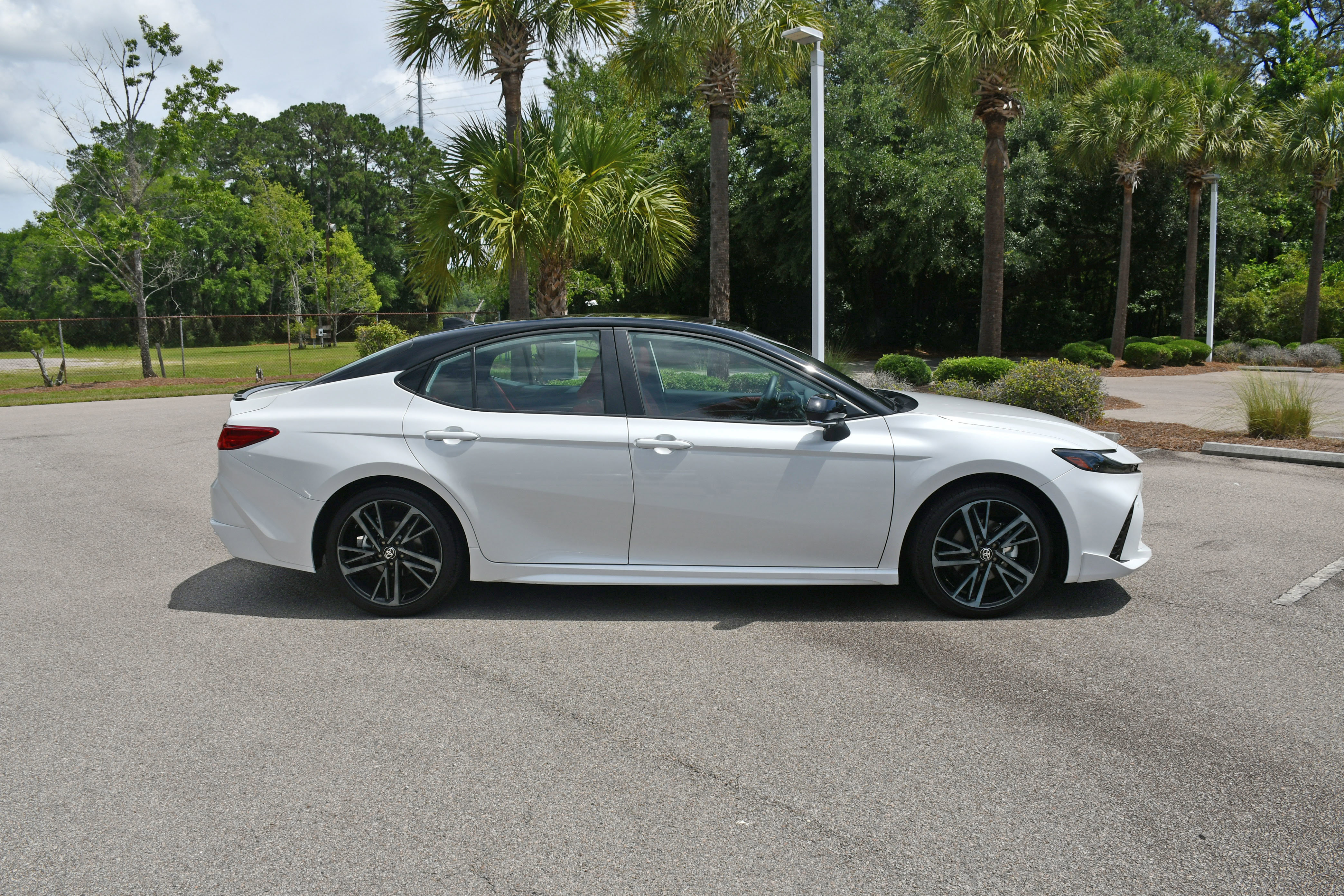 Used 2026 Toyota Camry XSE w/ Premium Plus Package FWD image 2